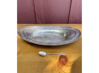 An Oval Pierced Sterling Silver Bread Plate And A Small Sterling Spoon - 7.3 Oz Total