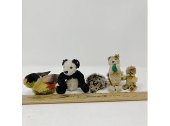 A Collection Of 6 Tiny Steiff Vintage Animals - Bird, Panda, Squirrel, Bear And Hedgehog