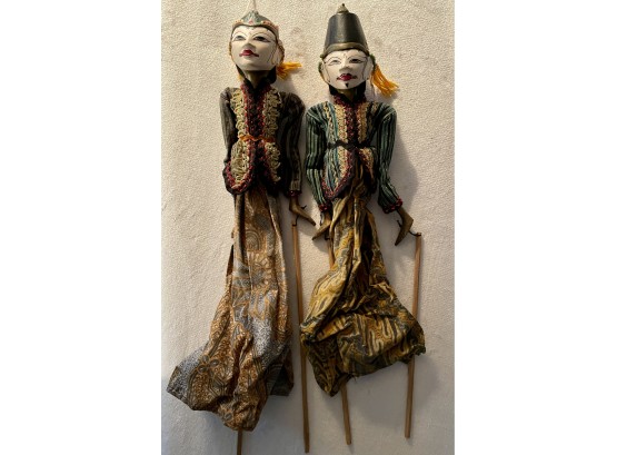 Beautiful Pair Of Hand Carved & Painted Vintage Wooden Indonesian Puppets