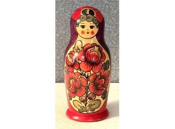 Hand Painted Wooden Nesting Dolls - Note Crack In Picture