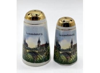 Pair Of Hand Painted Luxembourg S&P Shakers W/ Gold Colored Accents