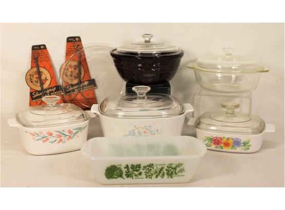 Lot Of Vintage Glass Pyrex , Corning Ware And More