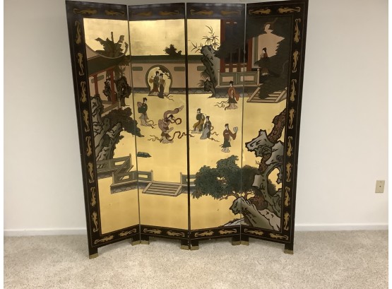 Intricate Chinese Room Divider