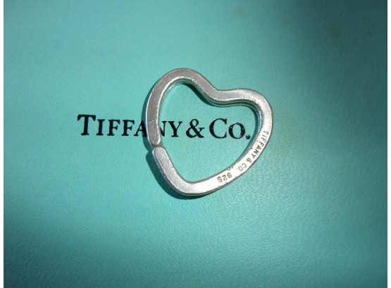 (#40) Tiffany & Co Open Heart 925 Sterling Silver Key Ring Key Chain (5.2 Grams)