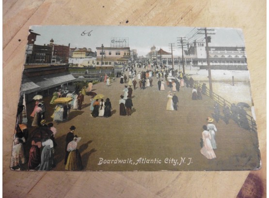 (B32) 1909 Boardwalk Atlantic City NJ Postcard 1 Cent Benjamin Franklin Green Stamp