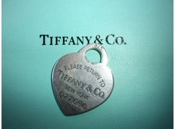 Tiffany & Co Heart Pendant 'Please Return To' NY 925 Sterling Silver (8.5 Grams)