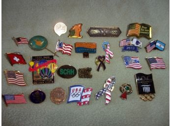 Lot Of Vintage Pins & Brooches