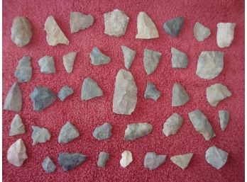 (A) Native American River Arrowhead Broken Parts Lot Of Artifact Finds