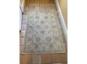 An  Handmade Wool Rug, Cream And Pale Red - 33'w X 48'l