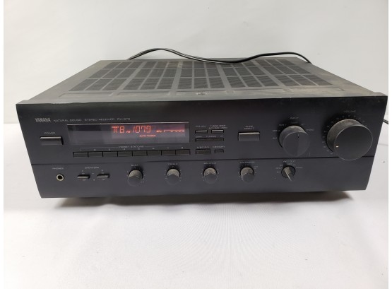 Yamaha RX570 AM/FM Stereo Receiver