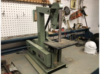 Central Machinery  Belt And 8' Disc Sander