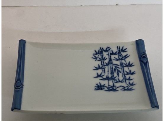 Vintage Footed Blue And White Chinese Motif Candy/nut Dish