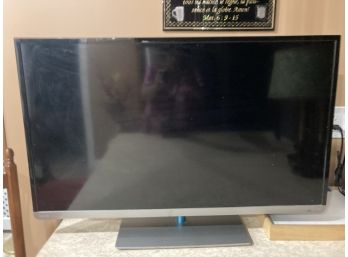 Toshiba 40' Inch LCD Color Flat Screen Television