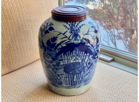 Late Ch'ing Dynasty, Chinese Export Blue & White Ginger Jar