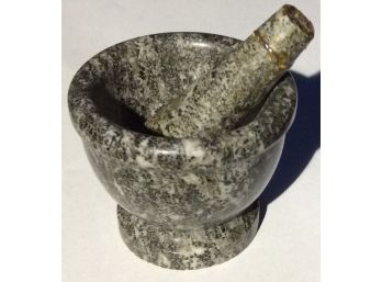 VINTAGE TINY GREEN STONE MORTAR AND PESTLE: Granite Or Marble, 2.25' High, Pestle Damaged