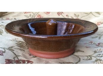 CHRISTIAN RIDGE APPLE BAKER: Brown Pottery From Maine, Spindle