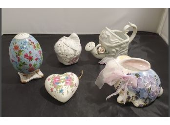 Five Ceramic Pieces-  Sachet / Potpourri Holders, A Cute Bunny & An Egg