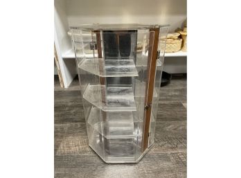 Highly Functional Countertop Rotating Display Case
