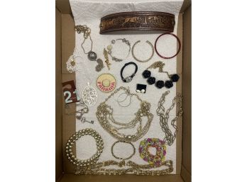 Treasure Lot Of  Jewelry 19 Unique Finds