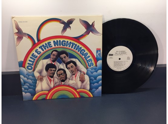 Ollie & The Nightingales. Self-Titled On 1969 Stax Records Stereo. Rare First Pressing White Label Vinyl.