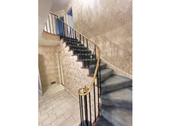 A Wrought Iron And Brass Elegant Stair Rail - Total 17' X 33'h