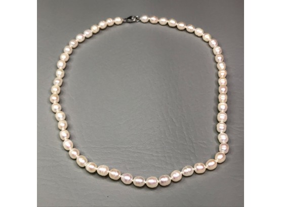 Very Pretty 18' Strand Of Genuine Cultured Baroque Pearls With Sterling Silver Clasp - Very Nice Necklace
