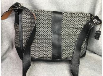 Fantastic LARGE Black / Gray COACH Messenger Bag - Unusual Piece - Very Hard To Find - Great Condition !