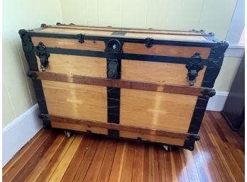 REFINISHED FLAT TOP TRUNK