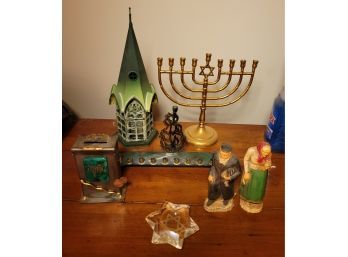 Jewish (Hebrew) Items.  7 Pieces In This Group.                      (Location In Closet Upon Arrival)