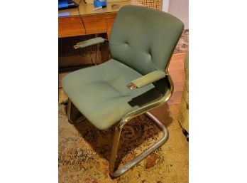 Vintage Desk Chair.  Made In The USA By Steelcase.  Very Sturdy