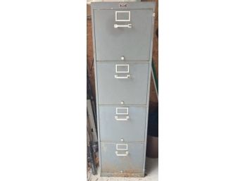Quality Heavy Duty 'General Fireproofing Co.' 4 Drawer Filing Cabinet