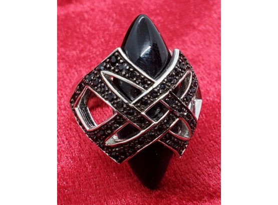 Incredible Size 7 1/2 Vintage 15.46 Grams Sterling Silver Ring With A Beautiful Black Tourmaline Stone