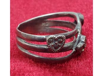 Size 6 1/2 Sterling Silver With 3 Hearts And Marcasite