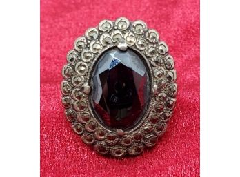 Vintage Size 7 1/2 Sterling Silver Ring With A Black Spinel Surrounded By Marcasite