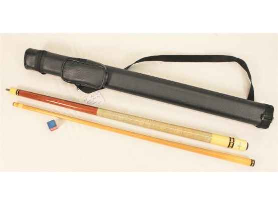 Very Nice Looking Muecci Quality Two Piece Pool Cue In Black Case