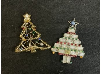 Beautiful Christmas Tree Pin Lot