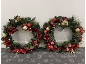 Cordless Pre-lit Red/ Gold Christmas Wreaths - A Pair