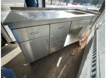 STAINLESS STEEL COMMERCIAL DISH SINK AND COUNTER