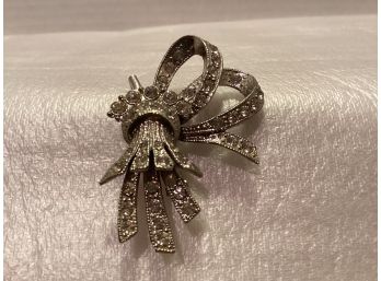 VVintage Pot Metal Bow Pin With Pasted Rhinestones