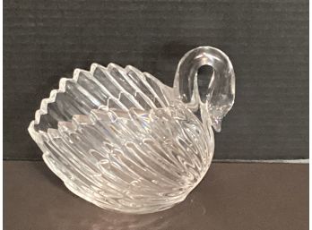 Vintage East Germany Lead Crystal Swan Vase