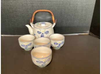 Japanese Teapot  And Matching Cups