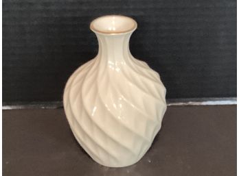Vintage Ivory Colored Lenox Swirl Vase (5 Inches In Height)