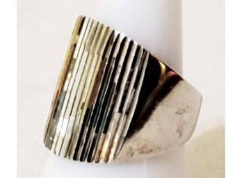 Handsome Retro T5 Taxco Mexico Sterling Silver Ribbed Size 8.25 Ladies Ring