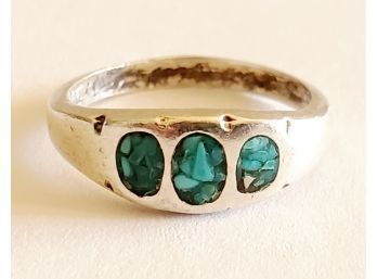 Cute Vintage Ladies Sterling Silver Inlaid Turquoise Size 5 Ring