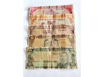 Five 1997 & 1998 Banknotes Paper Currency From The Dominican Republic - Assorted Denominations