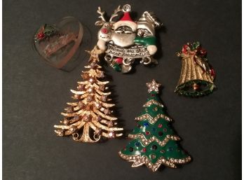 Vintage Christmas Pins, Broochs