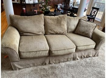 3 Cushion Cumpfy Sofa