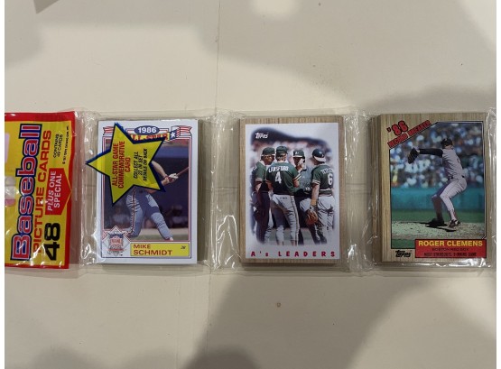 1 - 1987 Topps Baseball Rack Pack    49 Cards Total,  3 Sealed Packs.         Lot Is For 1 Rack Pack