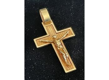 9K Yellow Gold Crucifix With Hallmarks