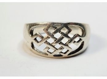 Vintage Sterling Silver Celtic Knot Design Ring